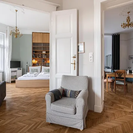 Lägenhet Parkside Budapest
